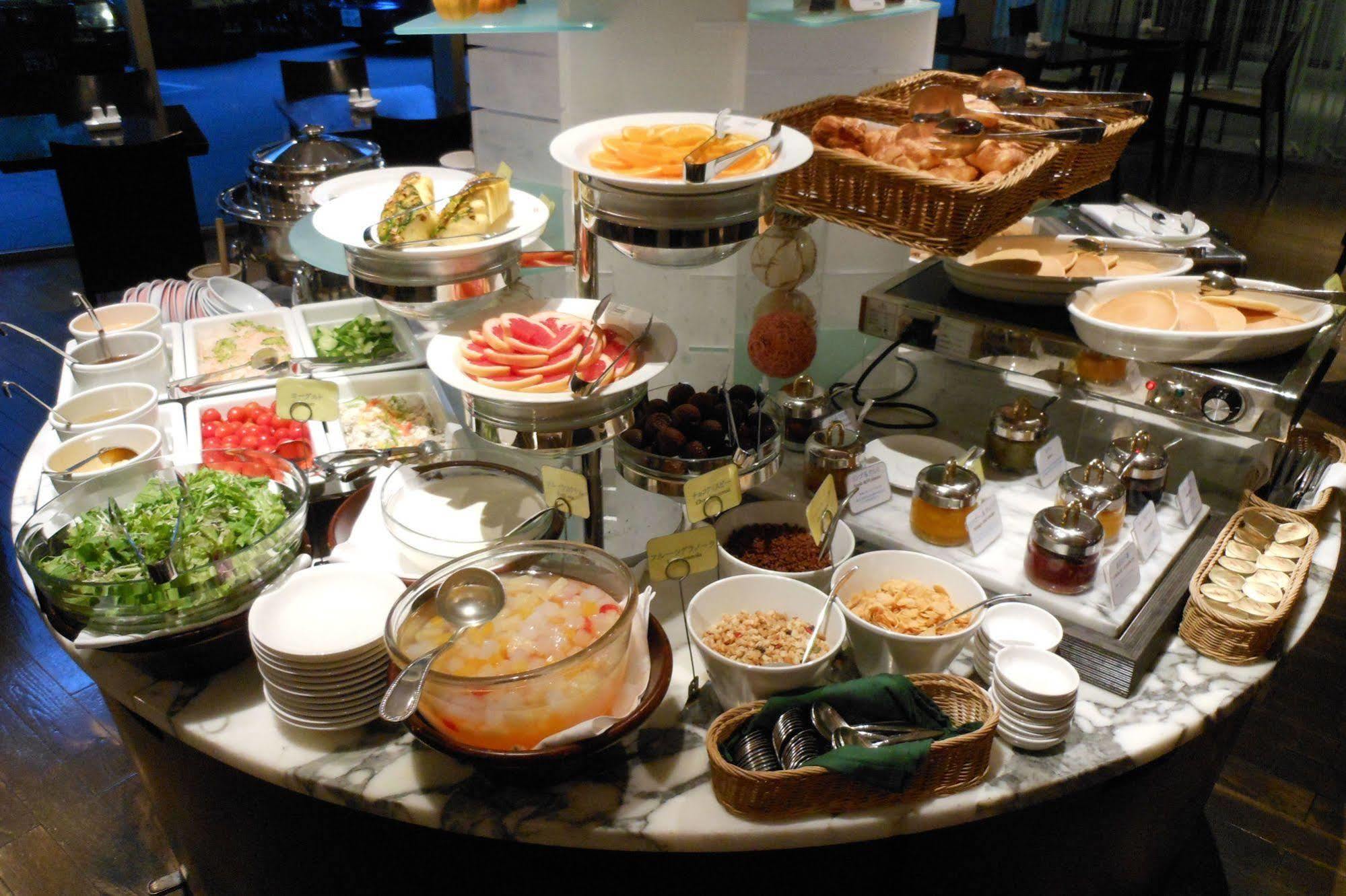 Hotel Leopalace Hakata Fukuoka  Buitenkant foto
